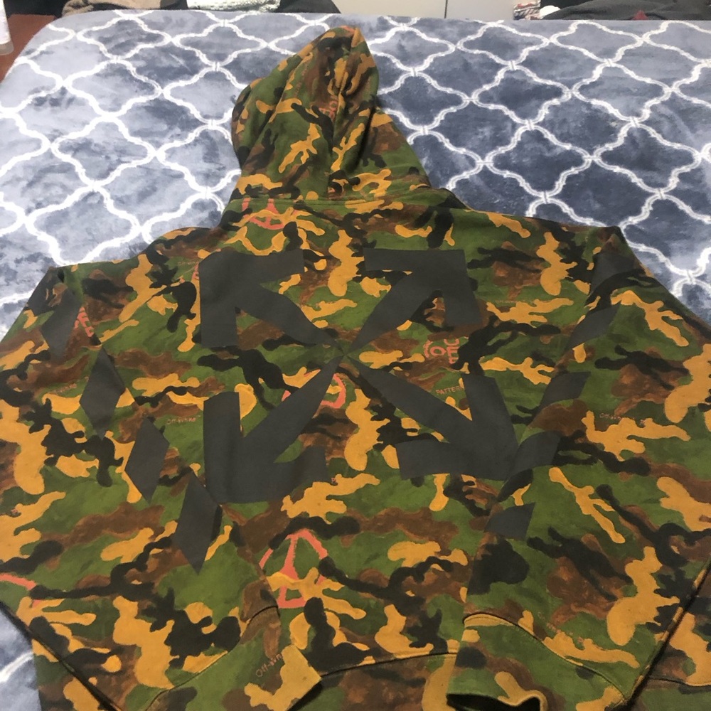 Off-white camo hoodie brand new with tags
